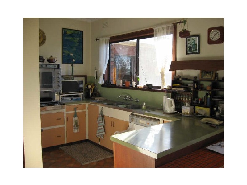 190 Bulumwaal Road, Wy Yung VIC 3875