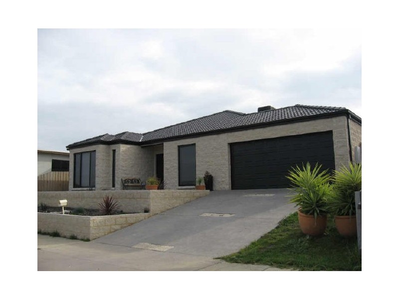 27 The Backwater, Bairnsdale VIC 3875