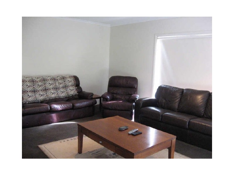 27 The Backwater, Bairnsdale VIC 3875