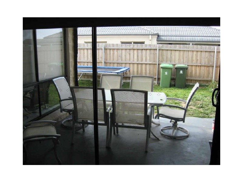 27 The Backwater, Bairnsdale VIC 3875