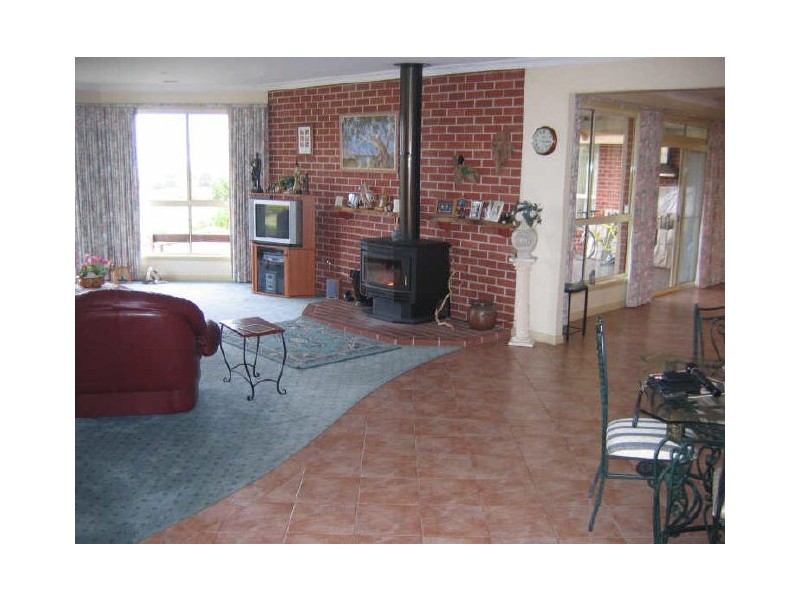 345A Omeo Highway, Bairnsdale VIC 3875