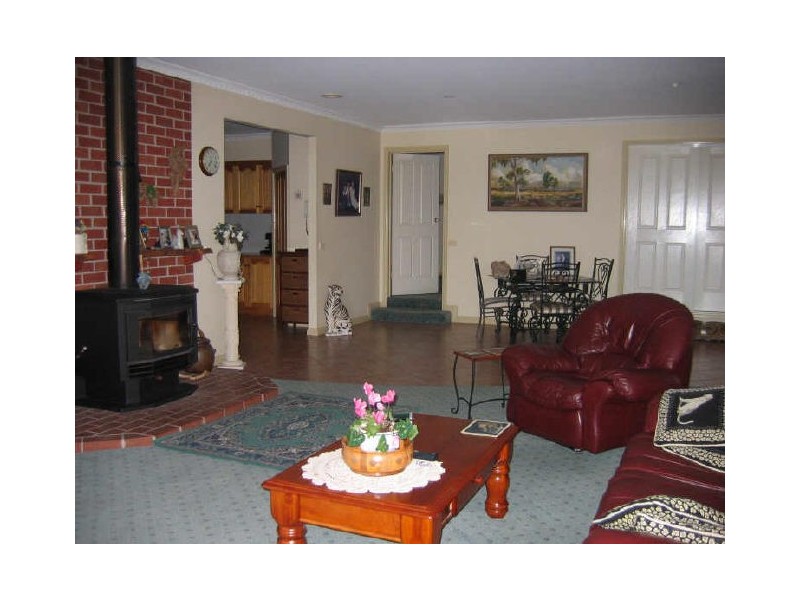 345A Omeo Highway, Bairnsdale VIC 3875