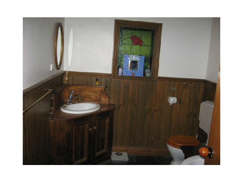 20 Alexander Parade, Bairnsdale VIC 3875