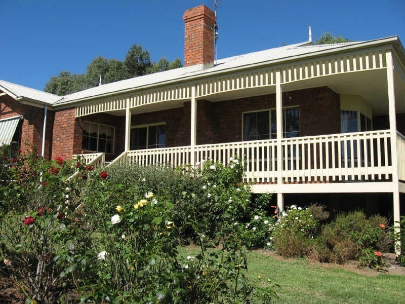 37 McMeekins Road, Swan Reach VIC 3903