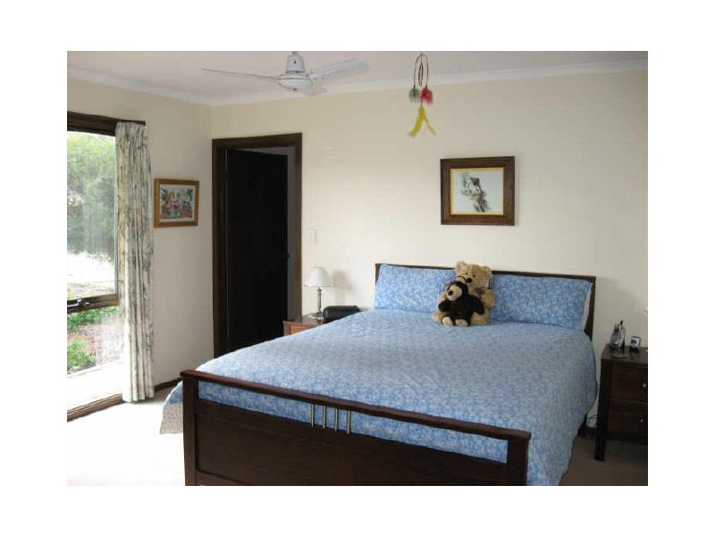 13 Delahunty Street, Bruthen VIC 3885