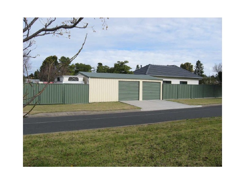 11 McKean Street, Bairnsdale VIC 3875