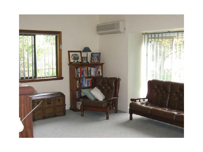 11 McKean Street, Bairnsdale VIC 3875