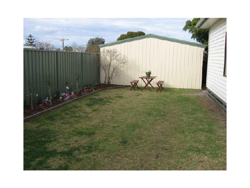 11 McKean Street, Bairnsdale VIC 3875