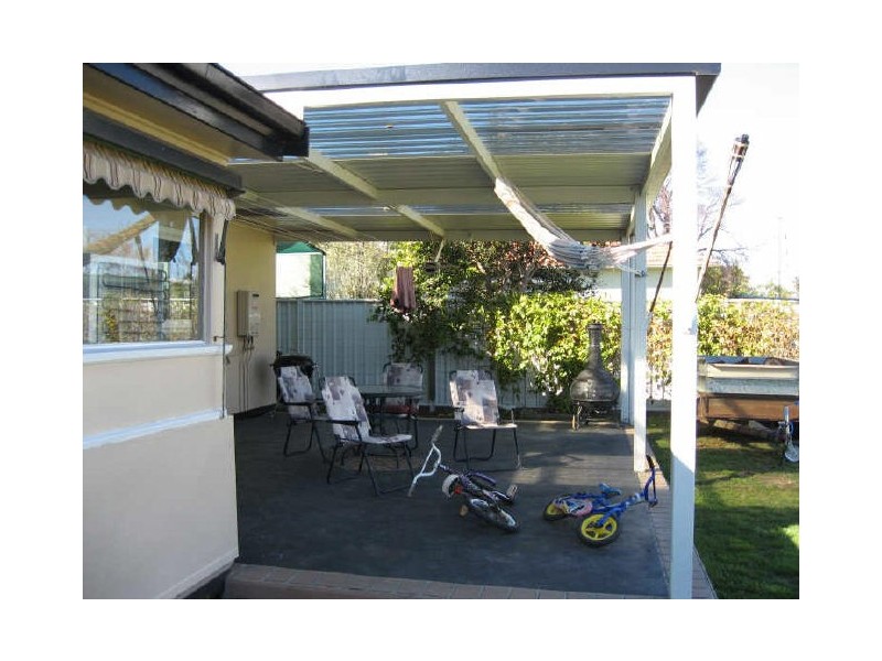 12 McCulloch Street, Bairnsdale VIC 3875