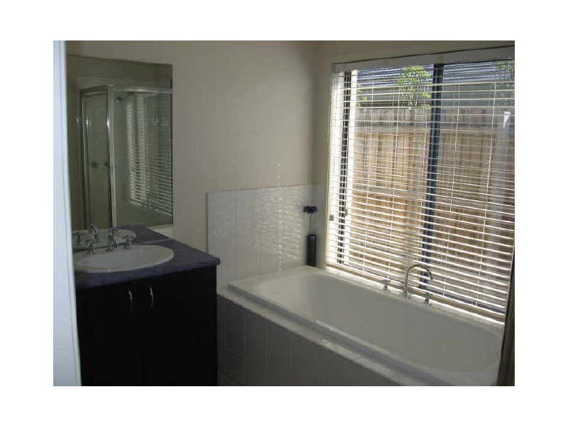9 The Backwater, Bairnsdale VIC 3875