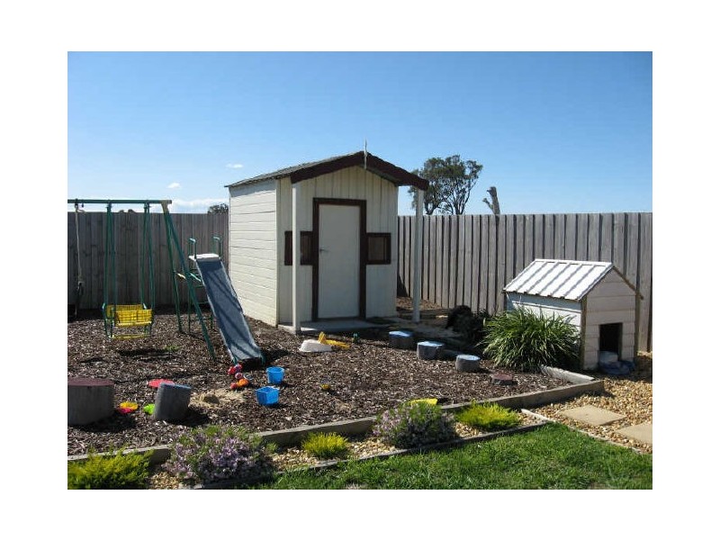 9 The Backwater, Bairnsdale VIC 3875