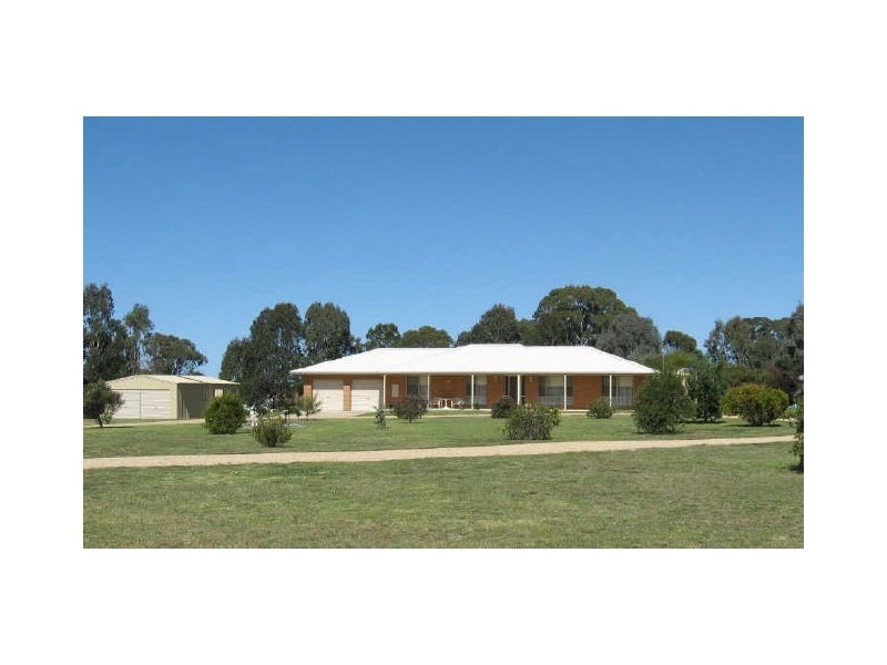 25 Amberly Drive, Nicholson VIC 3882