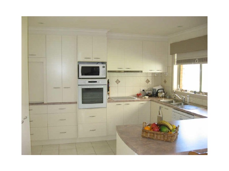 25 Amberly Drive, Nicholson VIC 3882