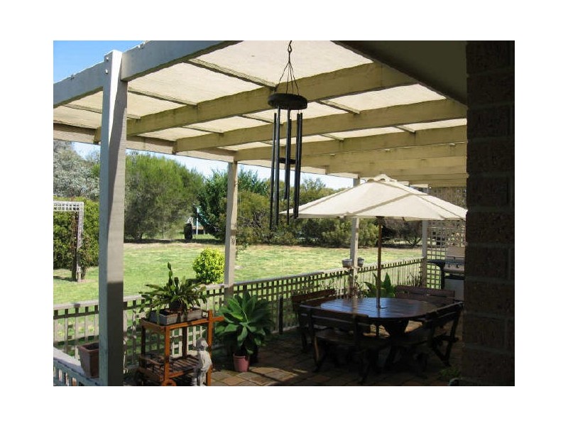 25 Amberly Drive, Nicholson VIC 3882