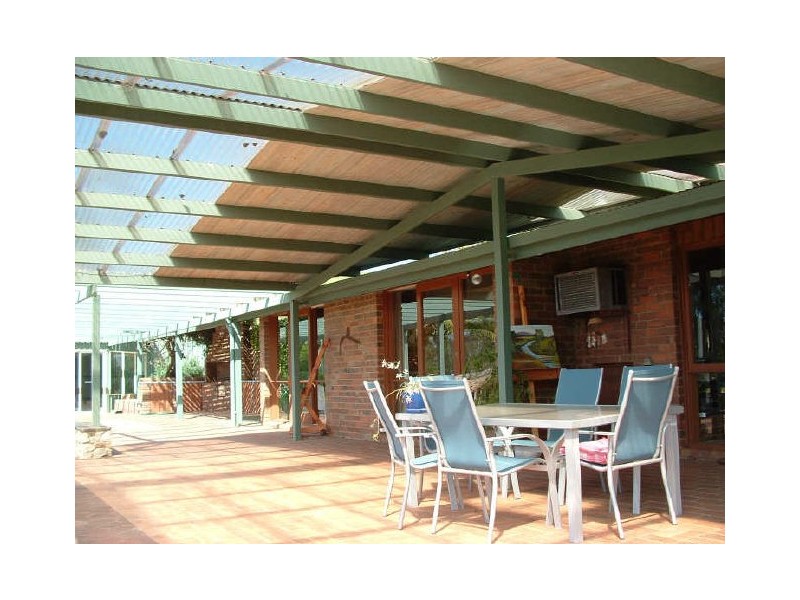 552 Great Alpine Road, Bruthen VIC 3885