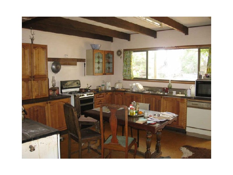 465 Friday Creek Road, Glenaladale VIC 3864