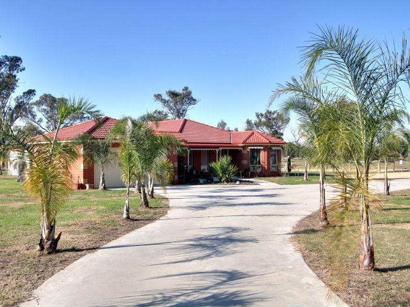 Bairnsdale VIC 3875