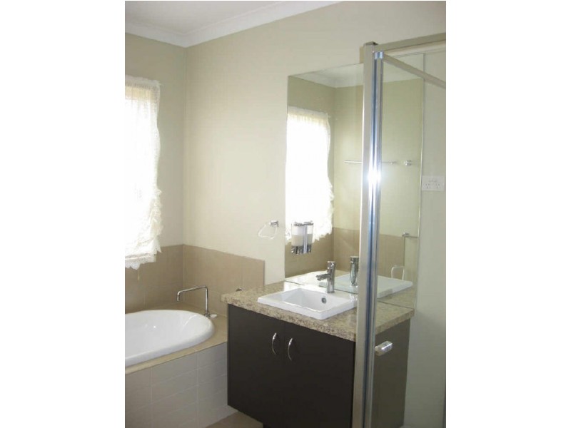 Bairnsdale VIC 3875