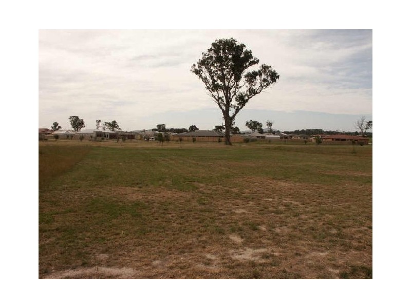 10 Glendon Drive, Bairnsdale VIC 3875