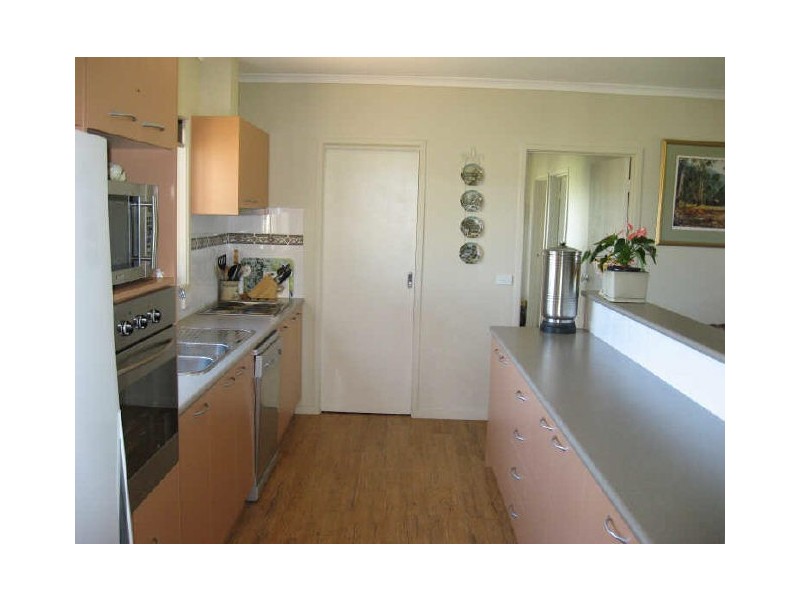 40 Fernbank Road, Lindenow South VIC 3875