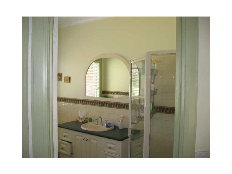 34 Hallier Court, Nicholson VIC 3882