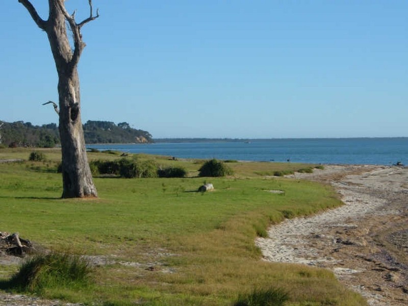 315 Reynolds Road, Metung VIC 3904