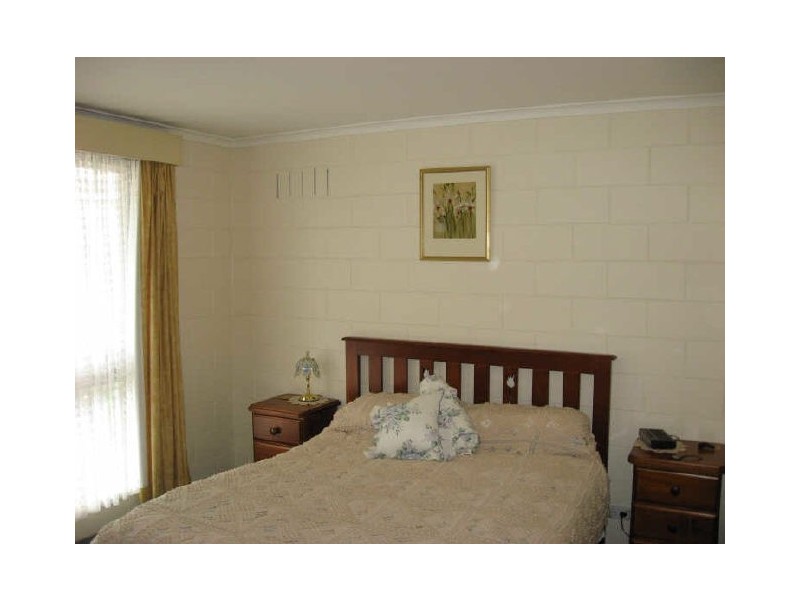 Bairnsdale VIC 3875