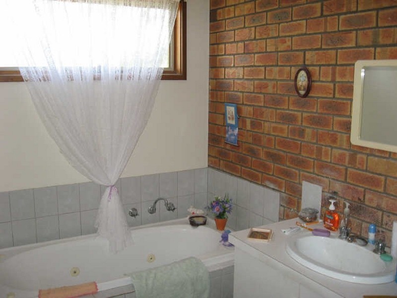 Bairnsdale VIC 3875