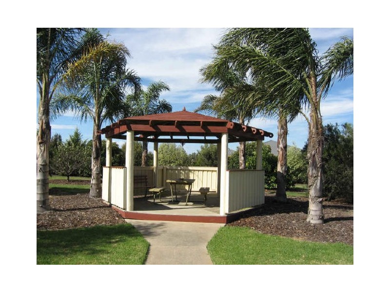 9 Timbarra Drive, Bairnsdale VIC 3875