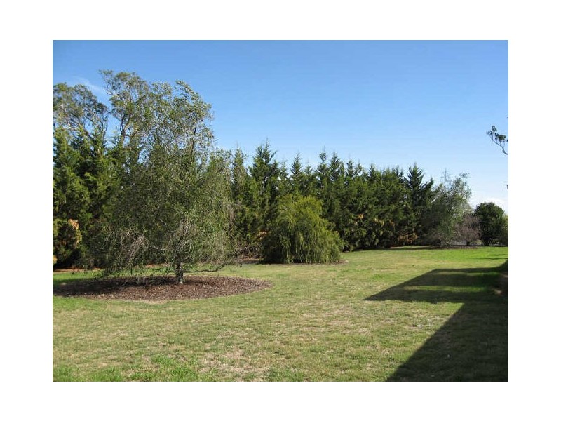 9 Timbarra Drive, Bairnsdale VIC 3875