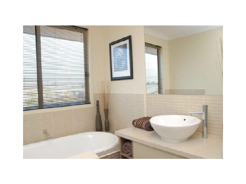 62 Howitt Avenue, Bairnsdale VIC 3875