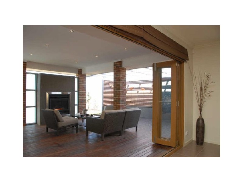 60 Howitt Avenue, Bairnsdale VIC 3875