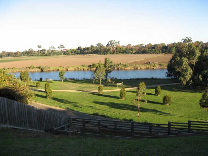 Lot 157 Charlton Place, Bairnsdale VIC 3875