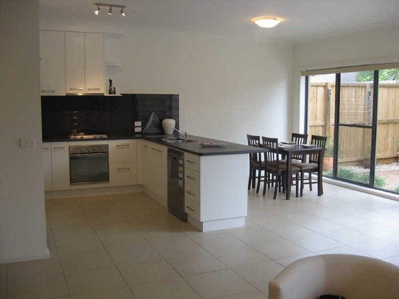 2/54 Pinnock Street, Bairnsdale VIC 3875