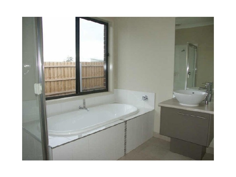 Bairnsdale VIC 3875