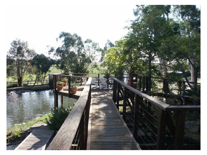 Bairnsdale VIC 3875