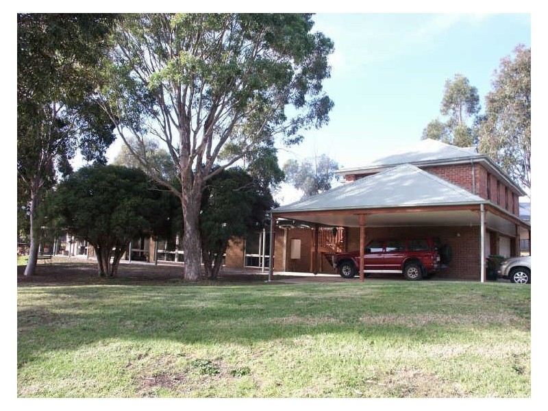 Bairnsdale VIC 3875