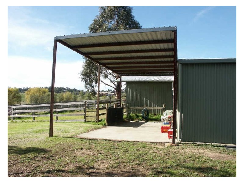Bairnsdale VIC 3875