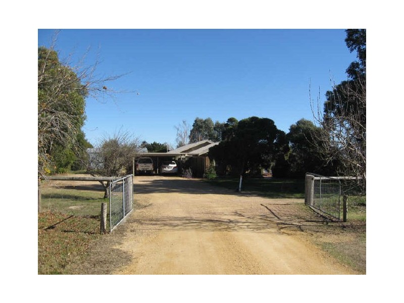Bairnsdale VIC 3875