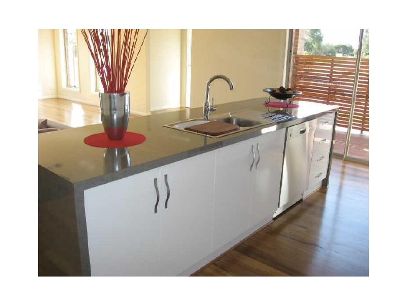 6 Stokes Court, Bairnsdale VIC 3875