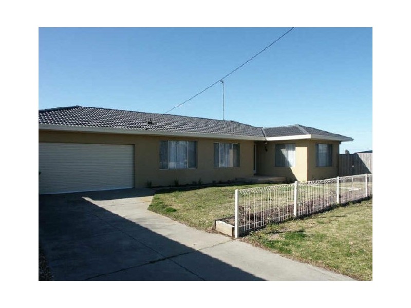 45 Day Street, Bairnsdale VIC 3875