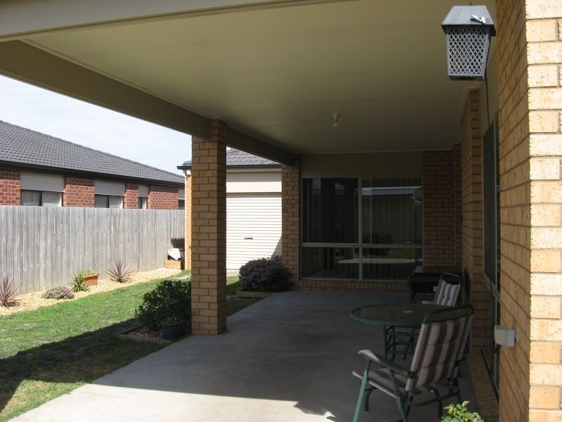 21 Deakin Avenue, Bairnsdale VIC 3875