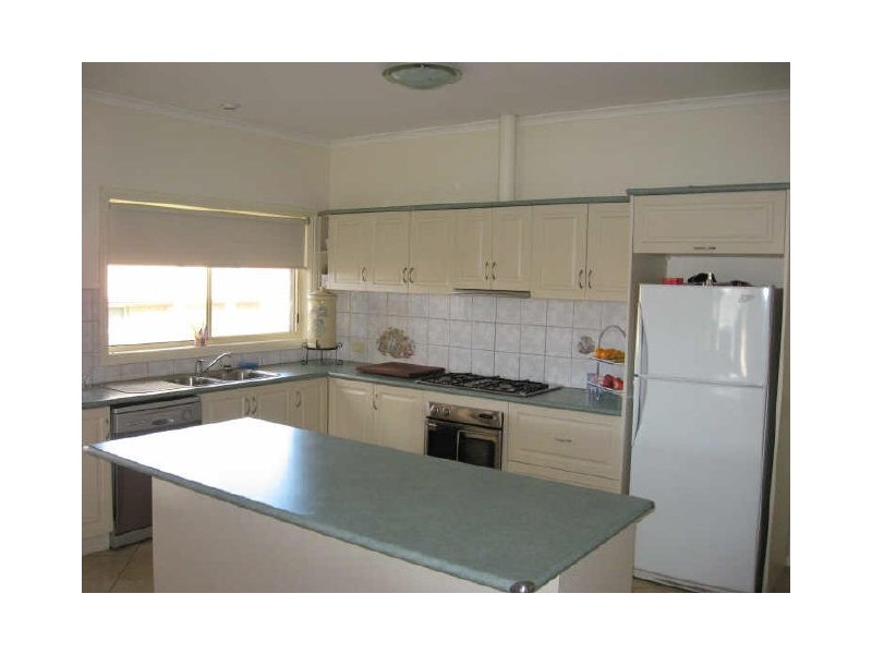 29 The Boulevard, Bairnsdale VIC 3875