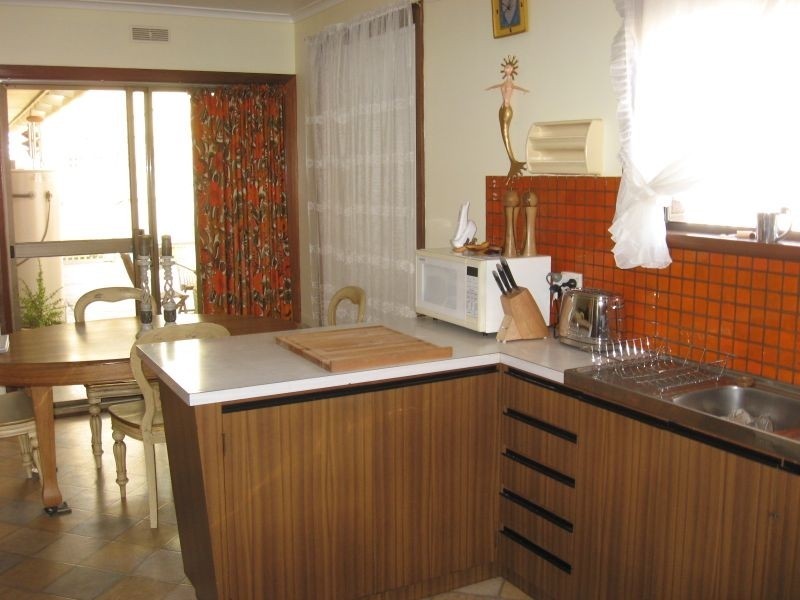 17 Gray, Bairnsdale VIC 3875