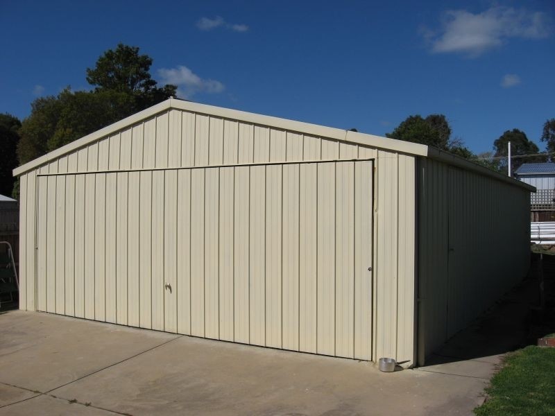 17 Gray, Bairnsdale VIC 3875