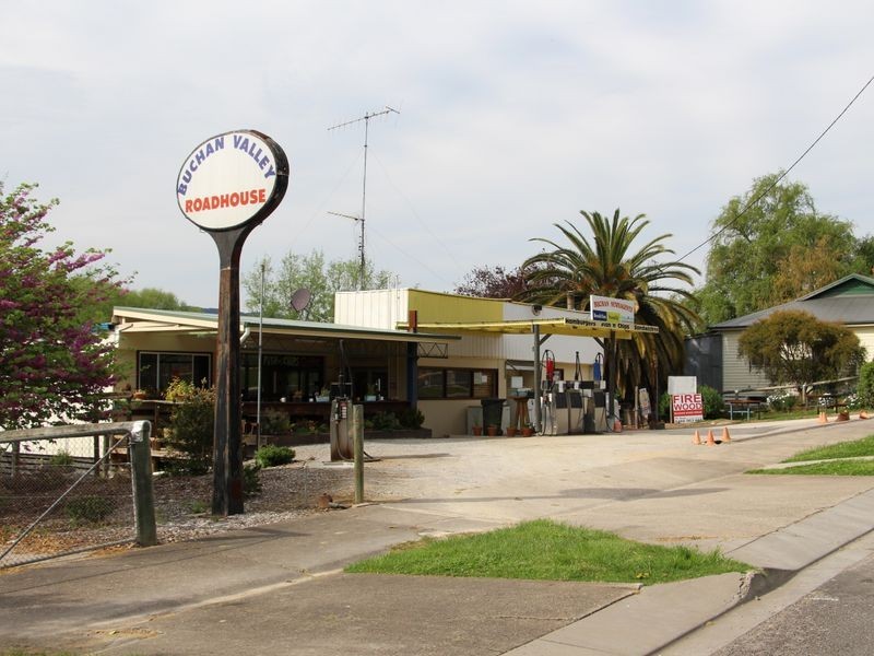 52 Main Street, Buchan VIC 3885