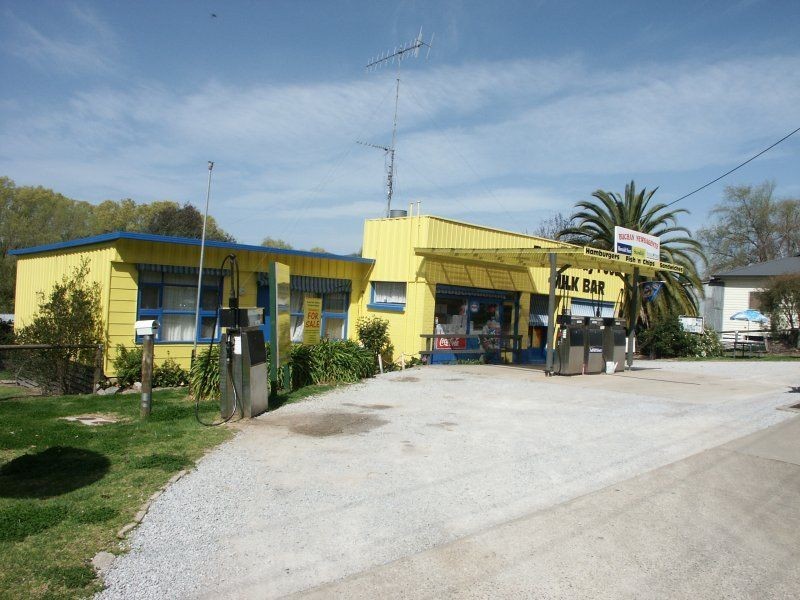 52 Main Street, Buchan VIC 3885