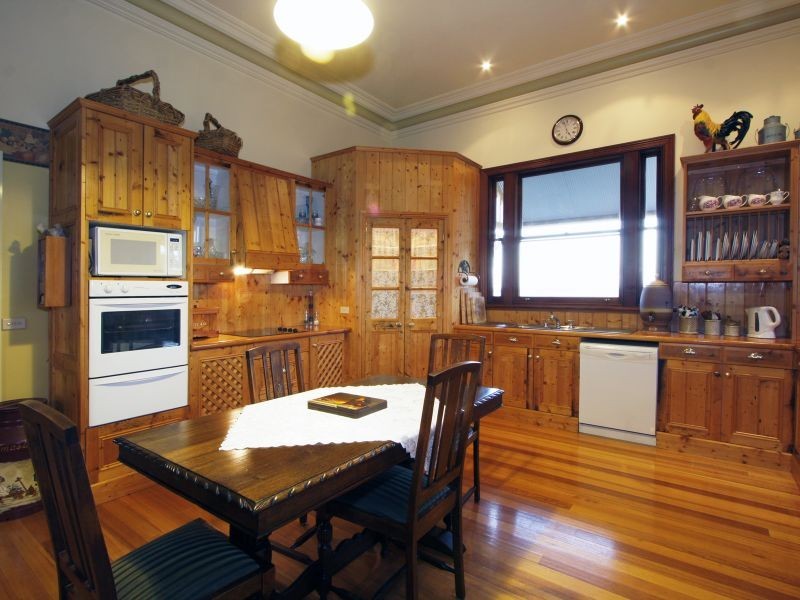 Bairnsdale VIC 3875