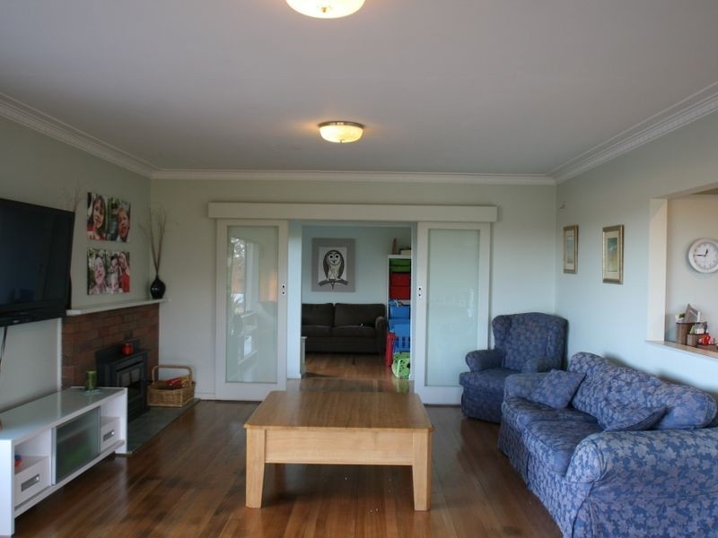 64 The Backwater, Bairnsdale VIC 3875