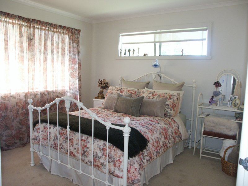 63 Great Alpine Road, Bruthen VIC 3885